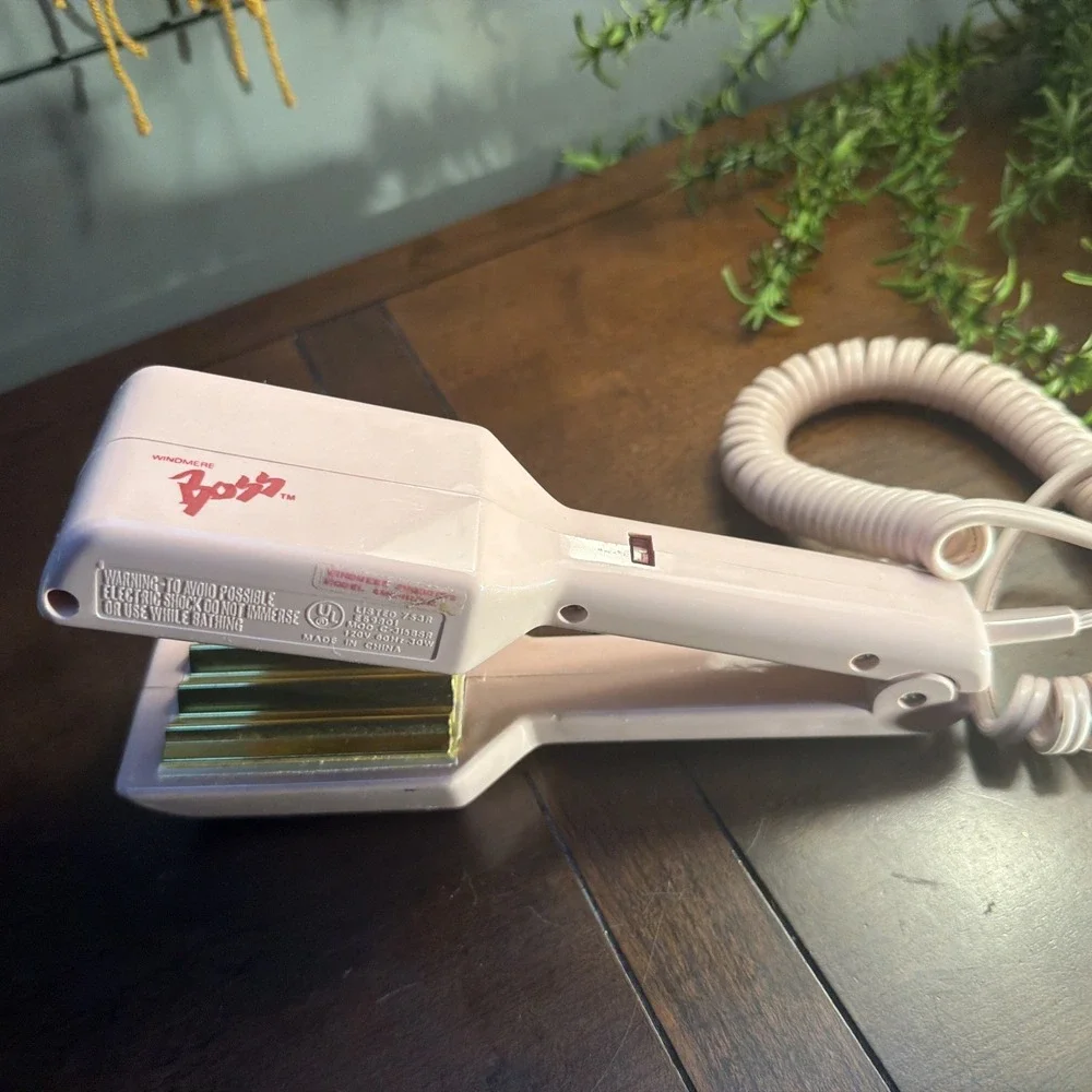 1980's Windmere Boss Pink Hair Crimper 30W Electric Styling Tool 80's Hair tool
